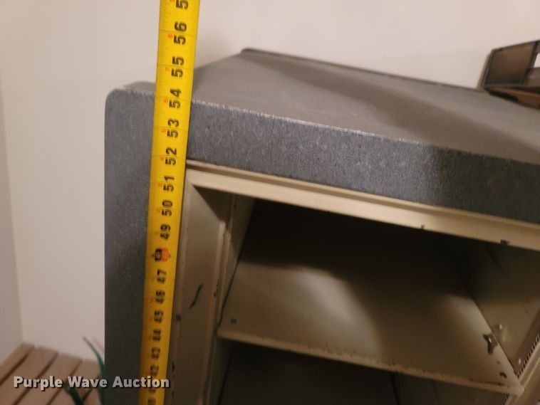 image for item LM9654 Sargent and Greenleaf Inc.  safe