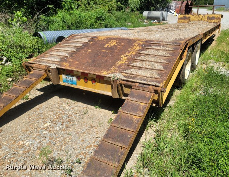 image for item LM9661 1995 Nuttall 255E  drop deck equipment trailer