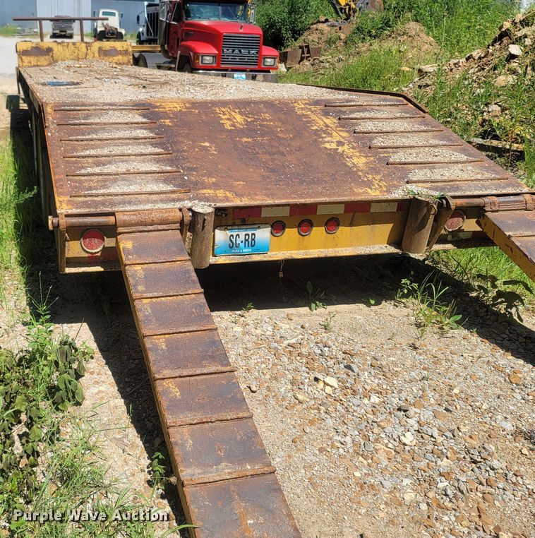 image for item LM9661 1995 Nuttall 255E  drop deck equipment trailer