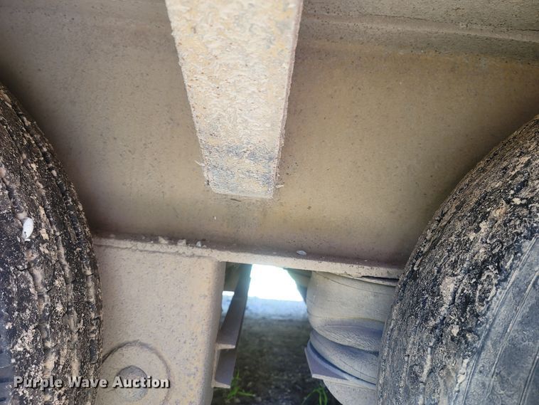 image for item LM9661 1995 Nuttall 255E  drop deck equipment trailer