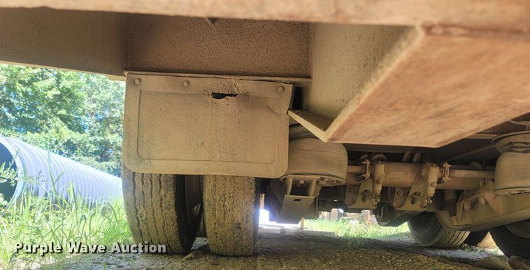 image for item LM9661 1995 Nuttall 255E  drop deck equipment trailer