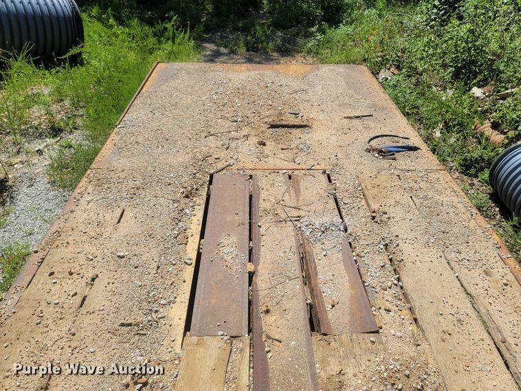 image for item LM9661 1995 Nuttall 255E  drop deck equipment trailer