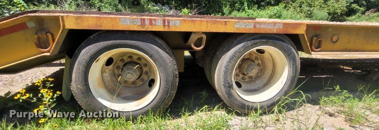 image for item LM9661 1995 Nuttall 255E  drop deck equipment trailer