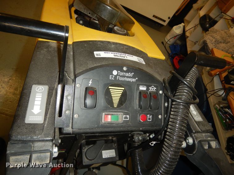 image for item LR9788 Tornado 99105A  floor scrubber