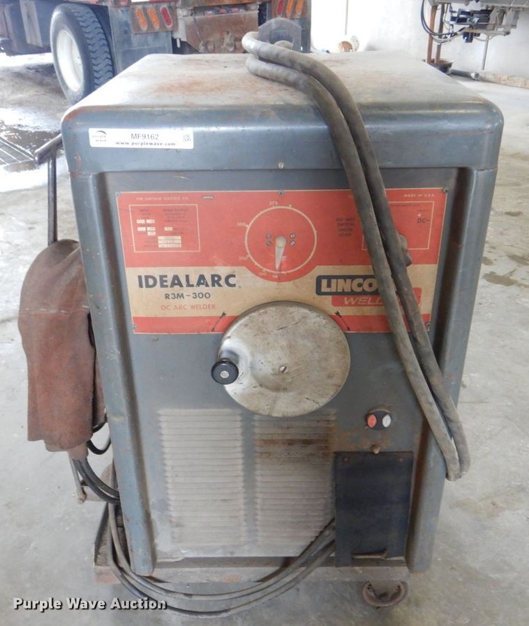 image for item MF9162 Lincoln Idealarc R3M-300  welder