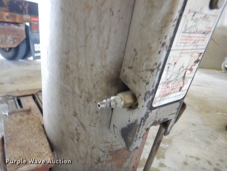 image for item MF9165 Gray TSJ55  jack