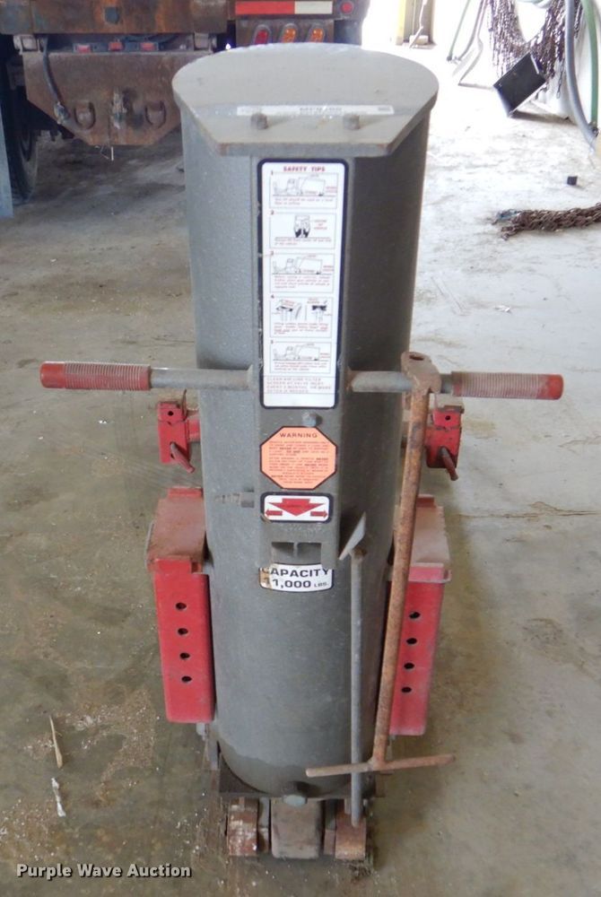 image for item MF9169 Gray TSJ55  jack