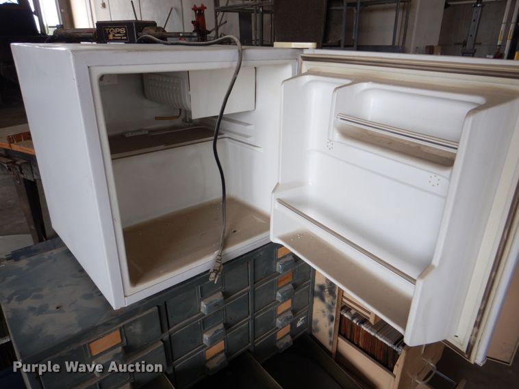 image for item MF9172 Office supplies and equipment