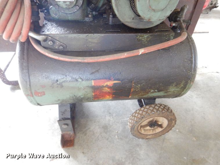 image for item MF9175 Champion C  air compressor