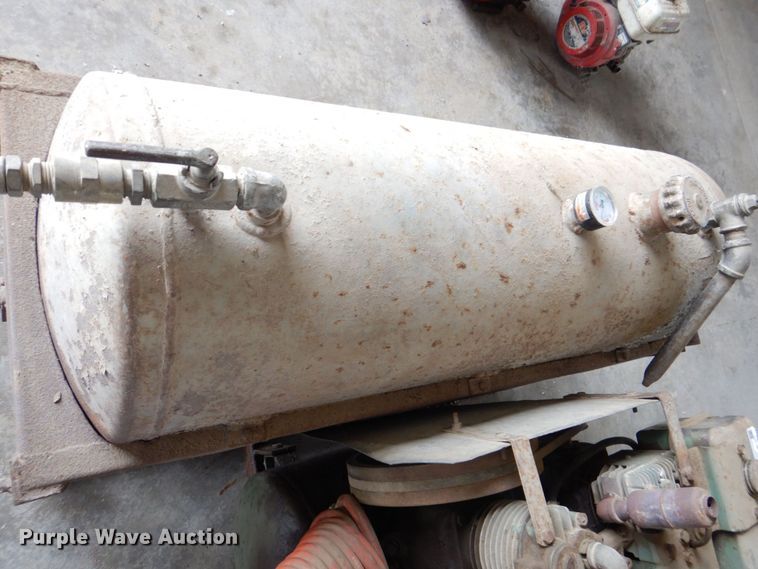 image for item MF9175 Champion C  air compressor