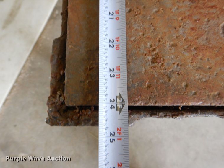 image for item MF9178 Welding table