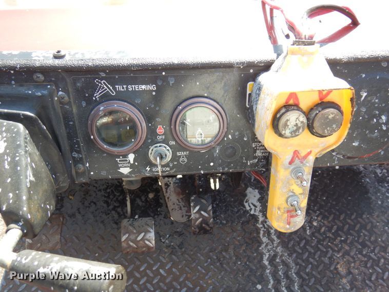 image for item MH9037 Toro Workman 3200  utility vehicle