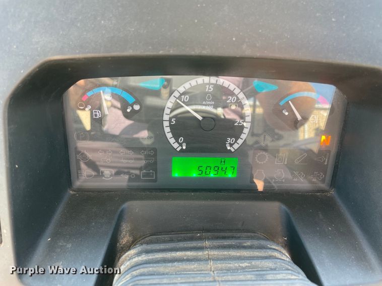 image for item MJ9078 2013 John Deere 6115D  MFWD tractor