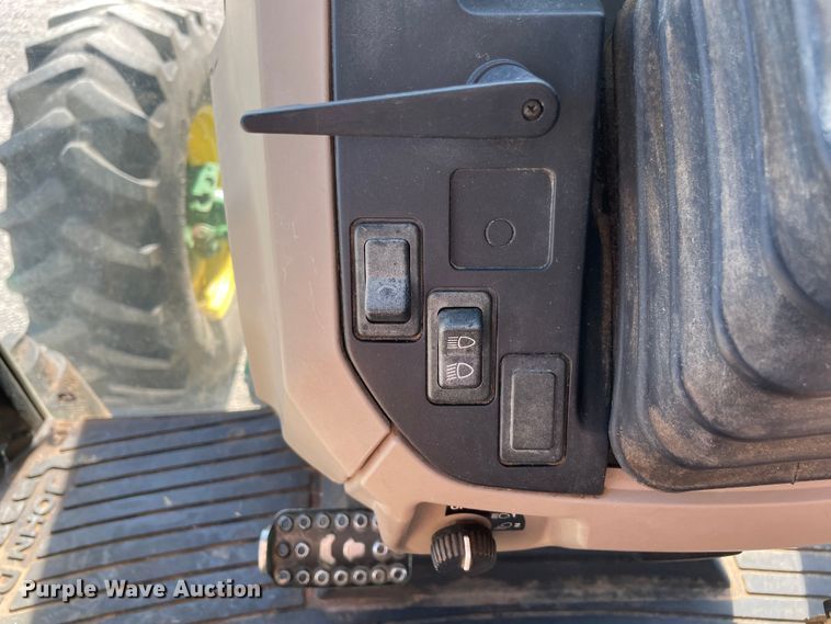 image for item MJ9078 2013 John Deere 6115D  MFWD tractor