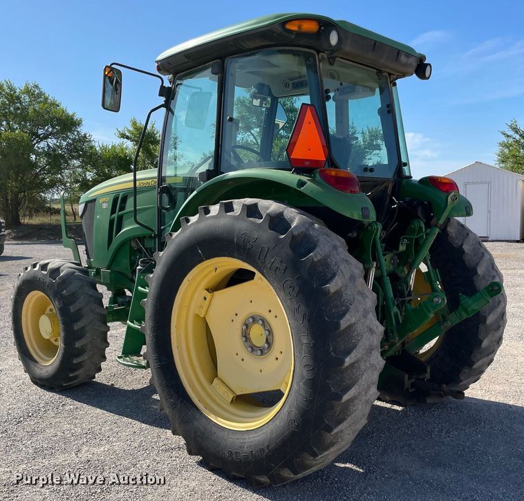 image for item MJ9079 2013 John Deere 6115D  MFWD tractor