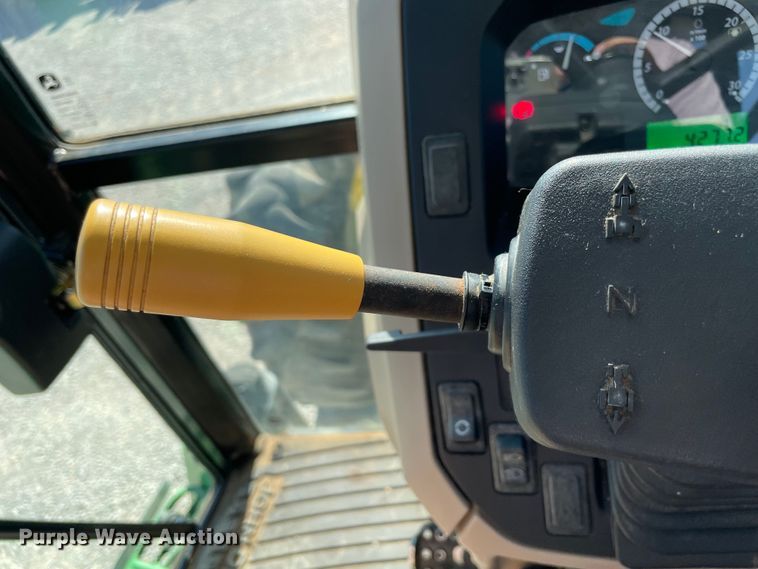 image for item MJ9079 2013 John Deere 6115D  MFWD tractor