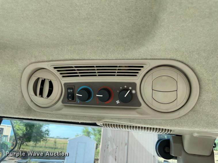 image for item MJ9079 2013 John Deere 6115D  MFWD tractor