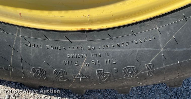 image for item MJ9079 2013 John Deere 6115D  MFWD tractor