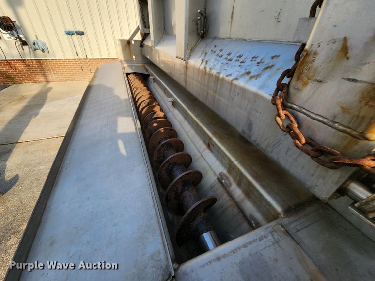 image for item MK9077 2013 Kenworth T400  dump truck