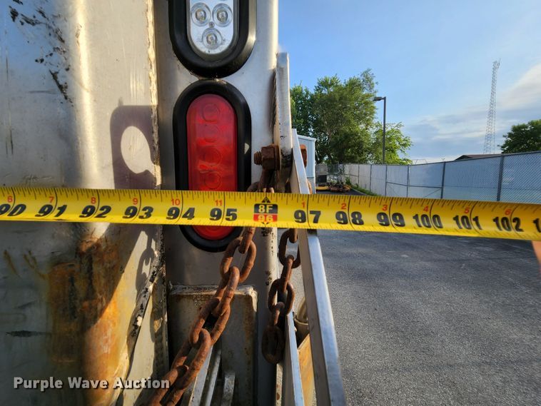 image for item MK9077 2013 Kenworth T400  dump truck