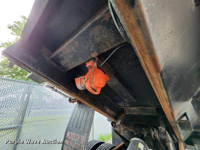 image for item MK9077 2013 Kenworth T400  dump truck