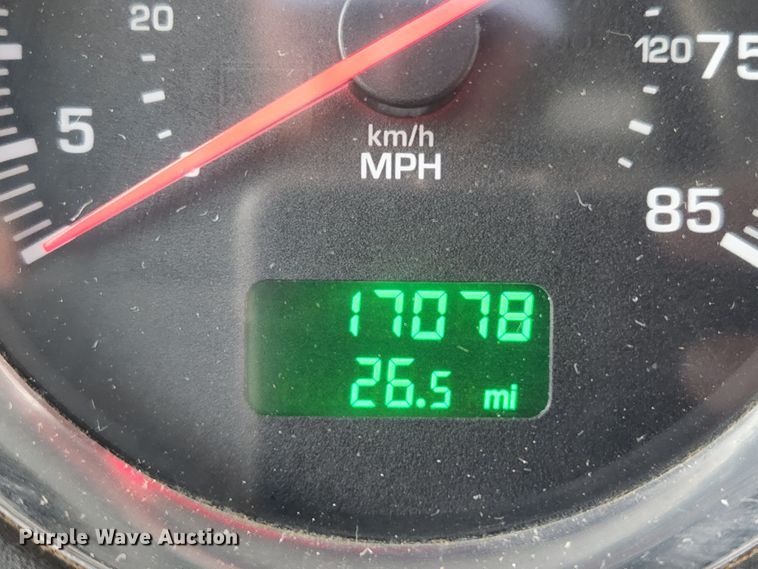 image for item MK9077 2013 Kenworth T400  dump truck