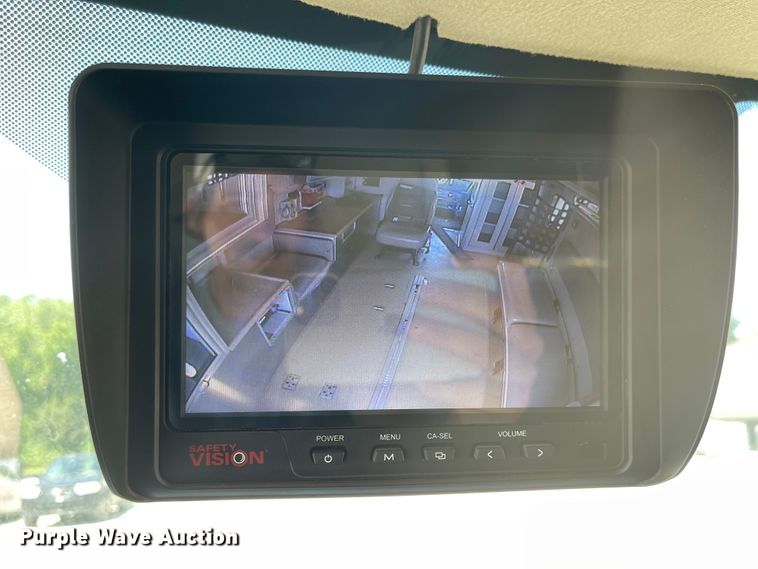 image for item MU9008 2015 Chevrolet Express G4500  ambulance