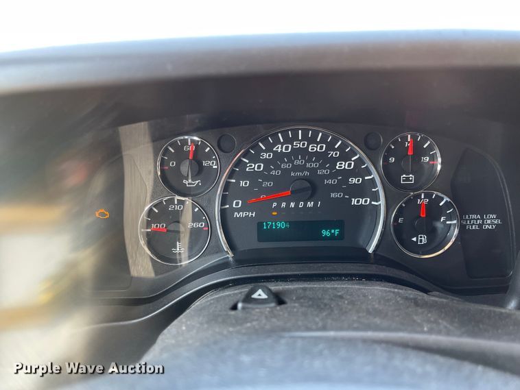 image for item MU9008 2015 Chevrolet Express G4500  ambulance