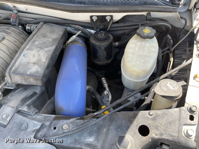 image for item MU9008 2015 Chevrolet Express G4500  ambulance