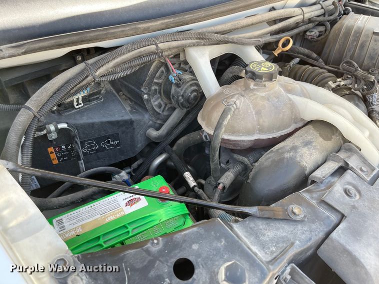 image for item MU9008 2015 Chevrolet Express G4500  ambulance