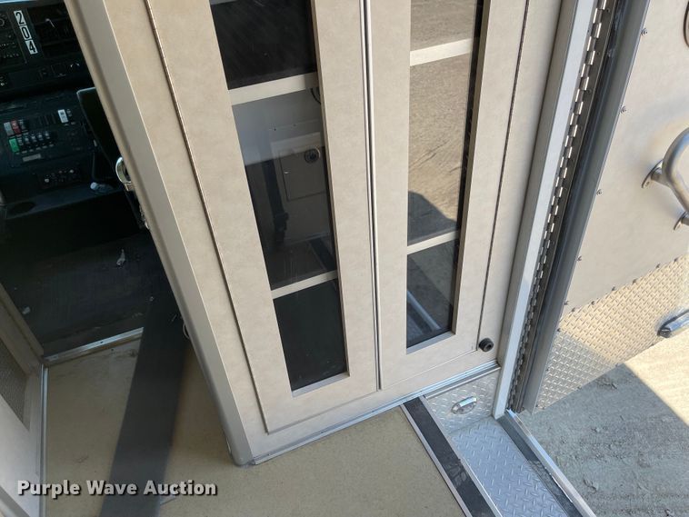 image for item MU9008 2015 Chevrolet Express G4500  ambulance