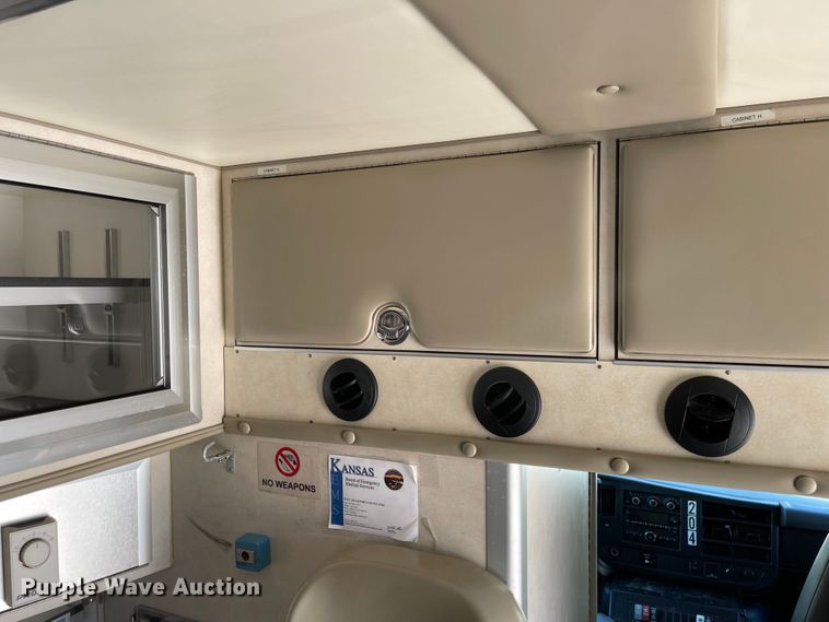 image for item MU9008 2015 Chevrolet Express G4500  ambulance