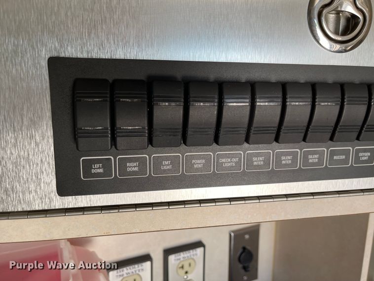 image for item MU9008 2015 Chevrolet Express G4500  ambulance