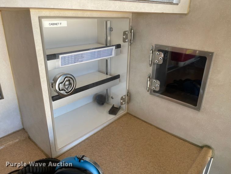 image for item MU9008 2015 Chevrolet Express G4500  ambulance