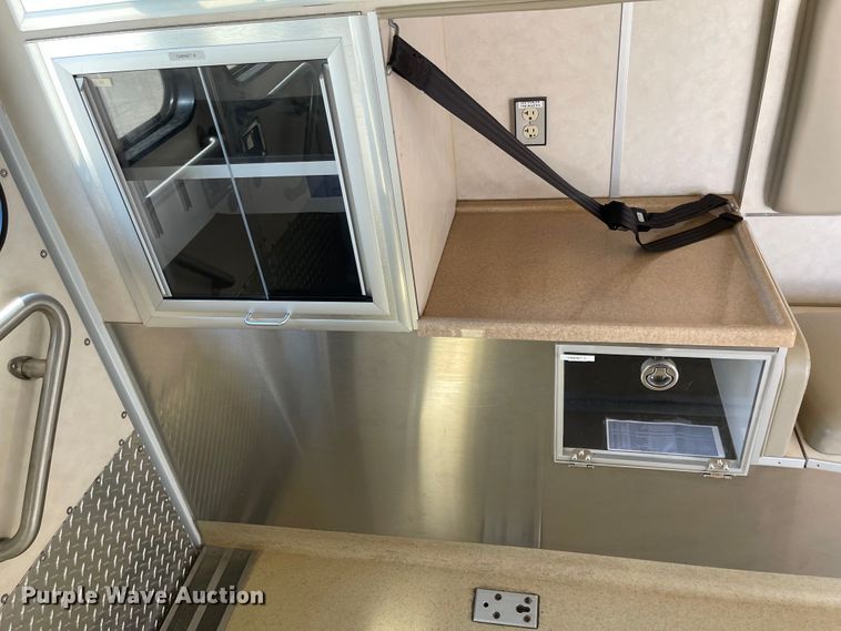 image for item MU9008 2015 Chevrolet Express G4500  ambulance