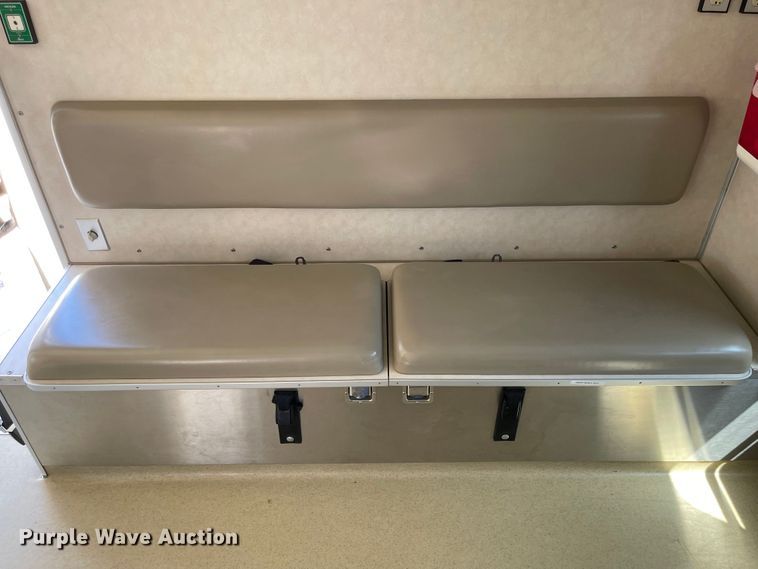 image for item MU9008 2015 Chevrolet Express G4500  ambulance