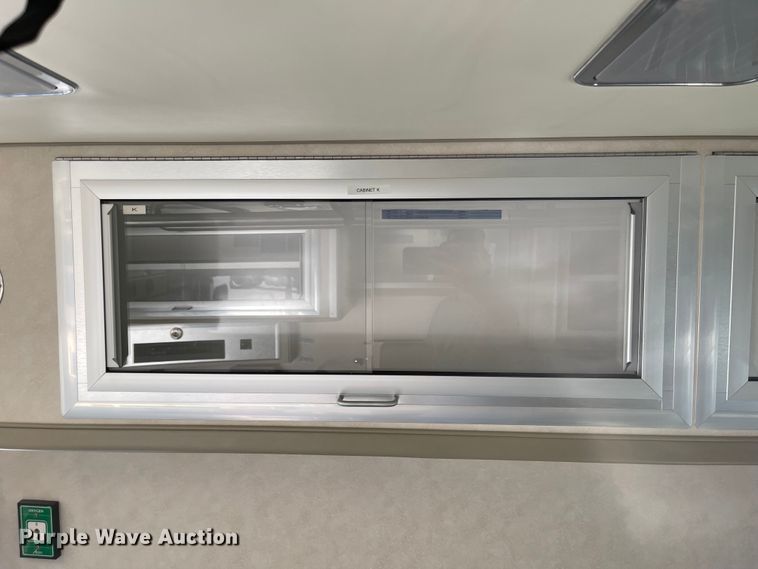 image for item MU9008 2015 Chevrolet Express G4500  ambulance