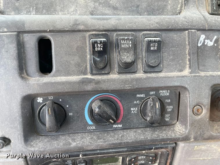 image for item MU9009 2000 Sterling L9500  truck cab and chassis