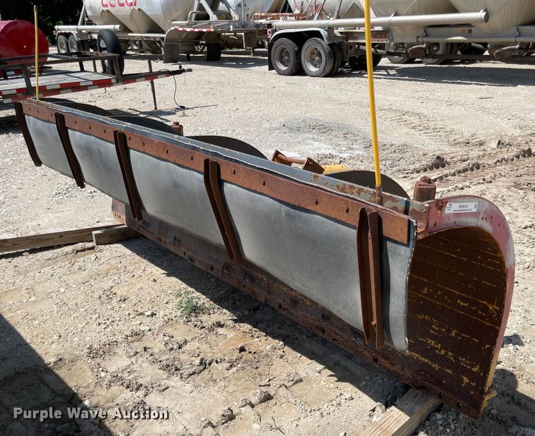 image for item MU9010 Flink 10PA48  snow plow