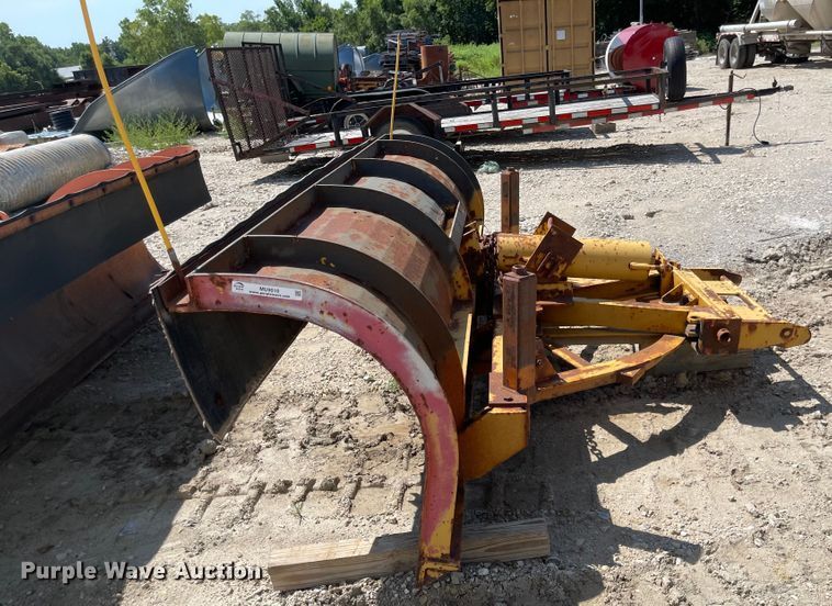 image for item MU9010 Flink 10PA48  snow plow