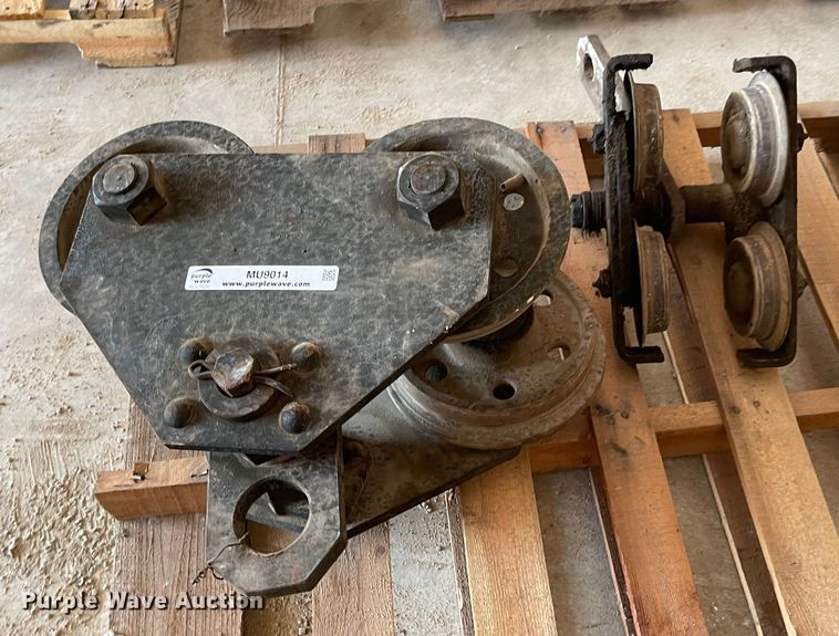 image for item MU9014 (2) beam trolleys