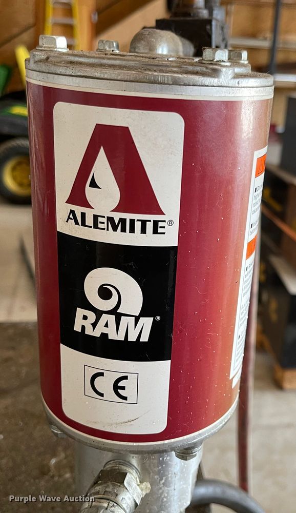 image for item MU9016 Oil tank