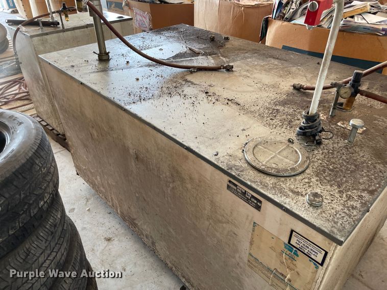 image for item MU9018 Oil tank