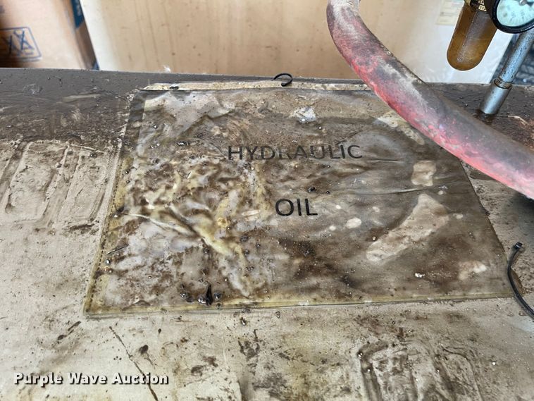 image for item MU9019 Oil tank