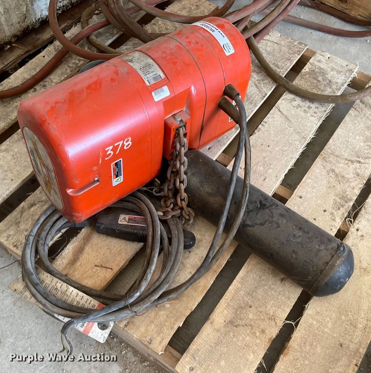 image for item MU9020 CM Lodestar R  chain hoist