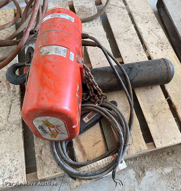 image for item MU9020 CM Lodestar R  chain hoist