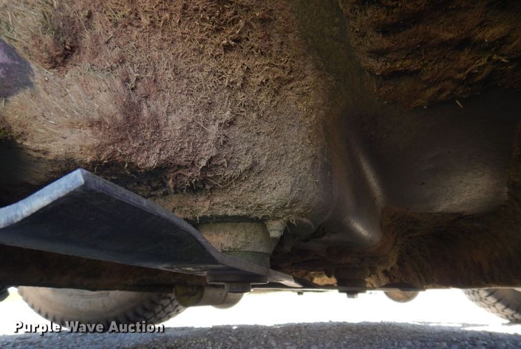 image for item MW9286 1985 John Deere 650  tractor