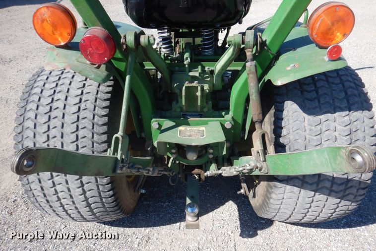 image for item MW9286 1985 John Deere 650  tractor