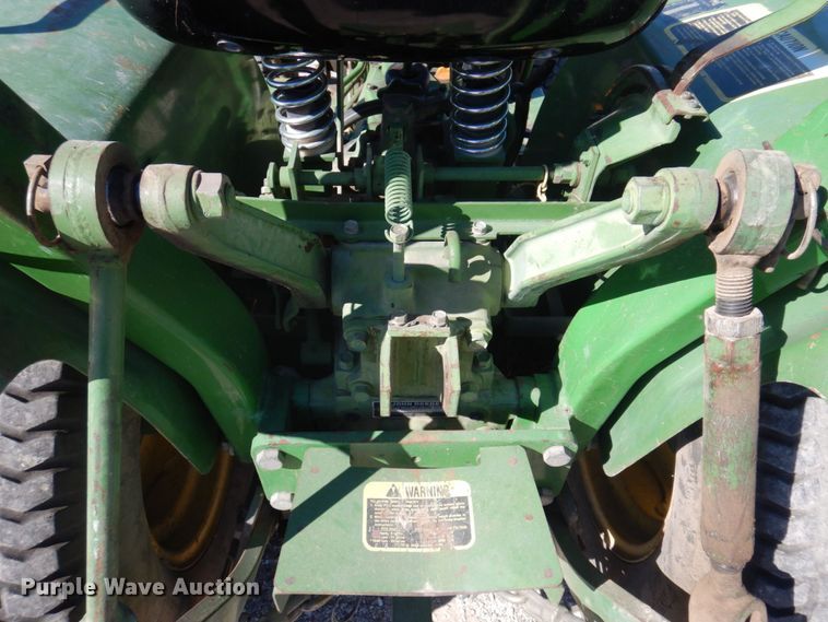 image for item MW9286 1985 John Deere 650  tractor