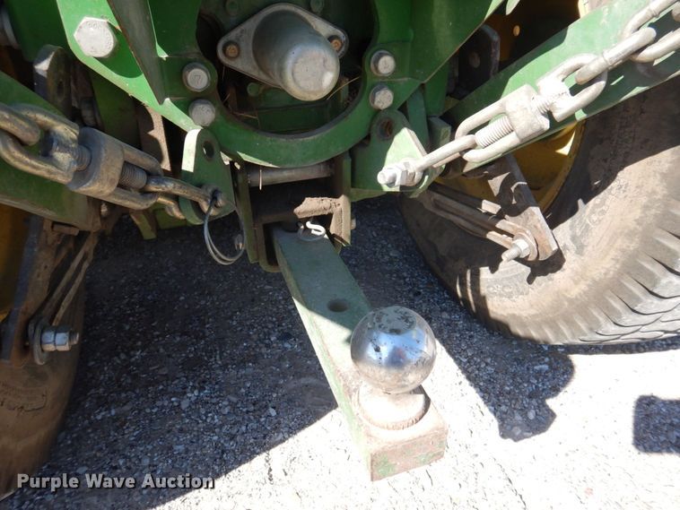 image for item MW9286 1985 John Deere 650  tractor